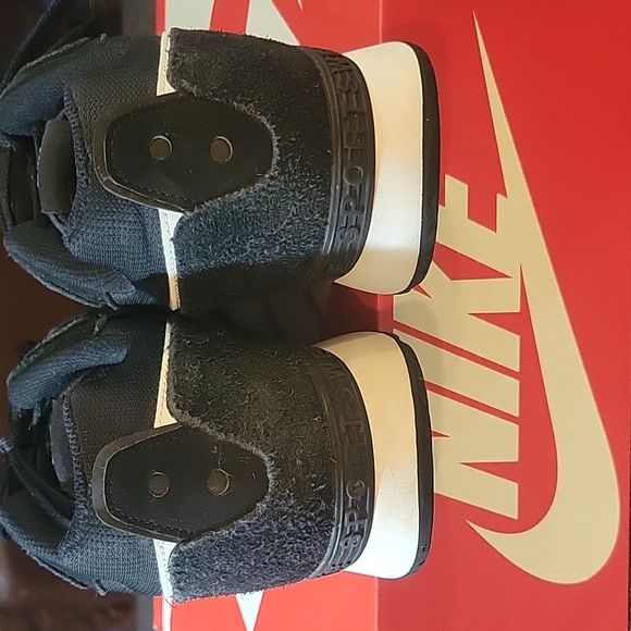 Men's Nike Venture Runner shoes - Picture 3 of 12